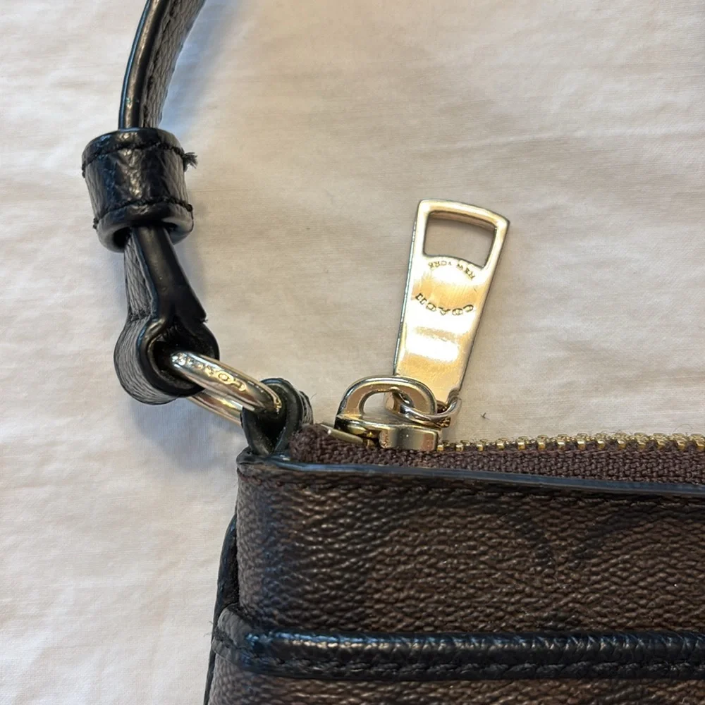 Brown and Black Coach Crossbody Bag with Adjustable Strap - Picture 4 of 10